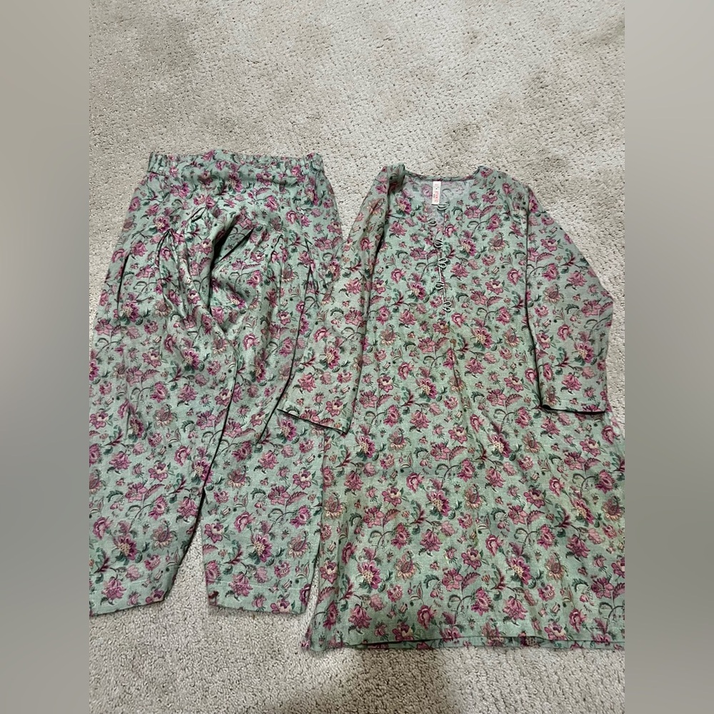 Floral girls dress